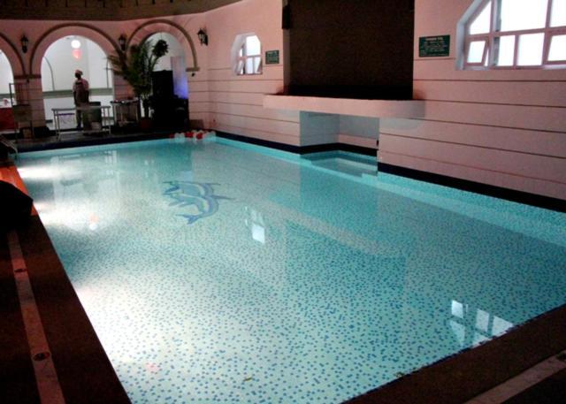 Grand Continental Hotel Prayagraj Esterno foto