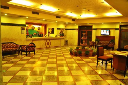 Grand Continental Hotel Prayagraj Esterno foto